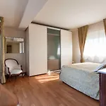 Aparthotel Verdeluna