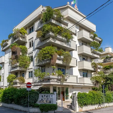 Ξενοδοχείο με διαμερίσματα Verdeluna Marina di Pietrasanta