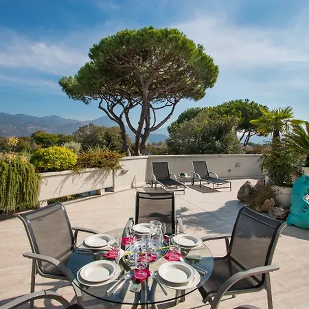 Verdeluna Appart hôtel 3*