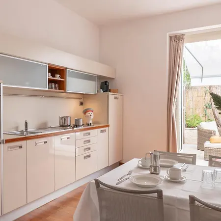 Verdeluna 3* مارينا دي بييتراسانْت