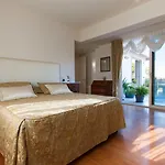 Verdeluna 3* Марина-ді-П'єтразанта